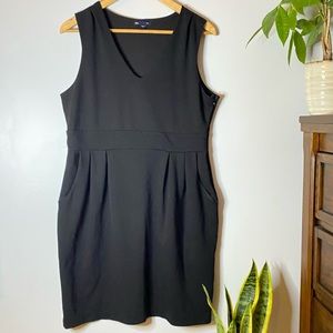 Gap dress with pockets.